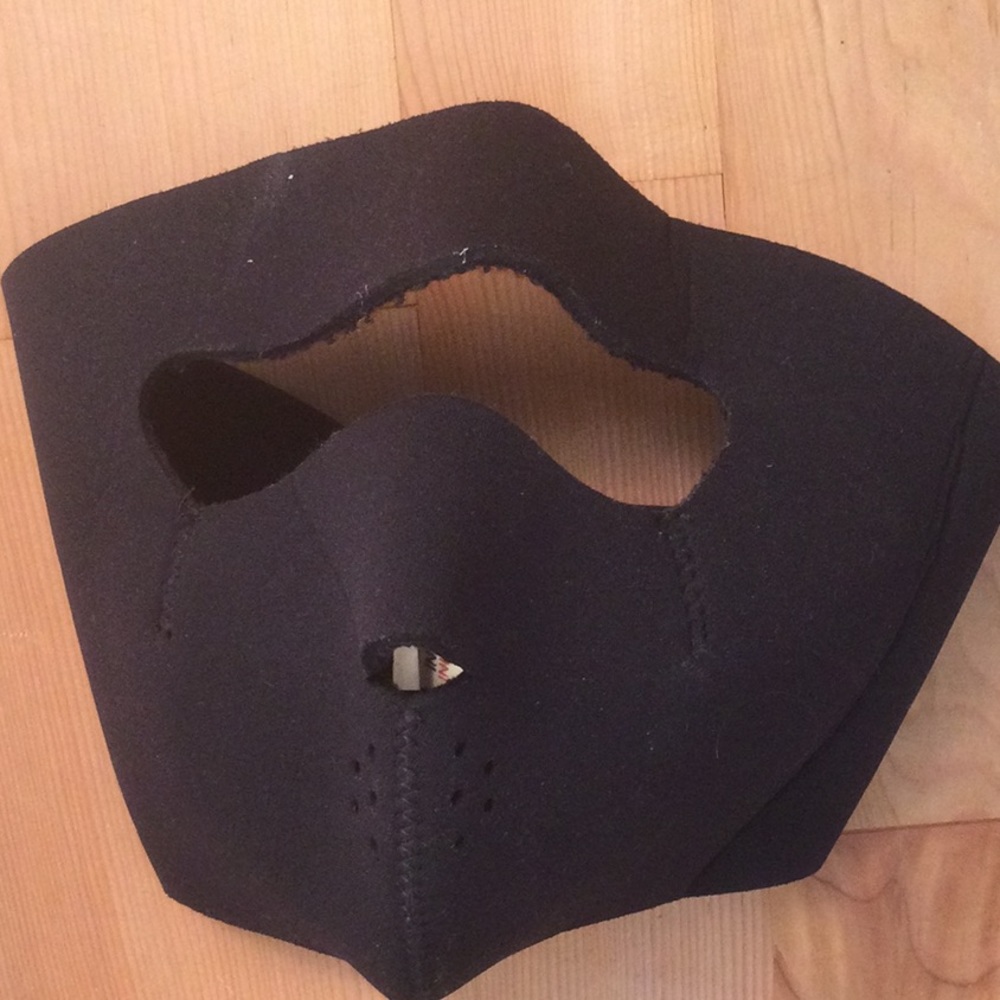 Gordini 100% Nylon Neoprene foam ski mask with Velcro fasteners. OS